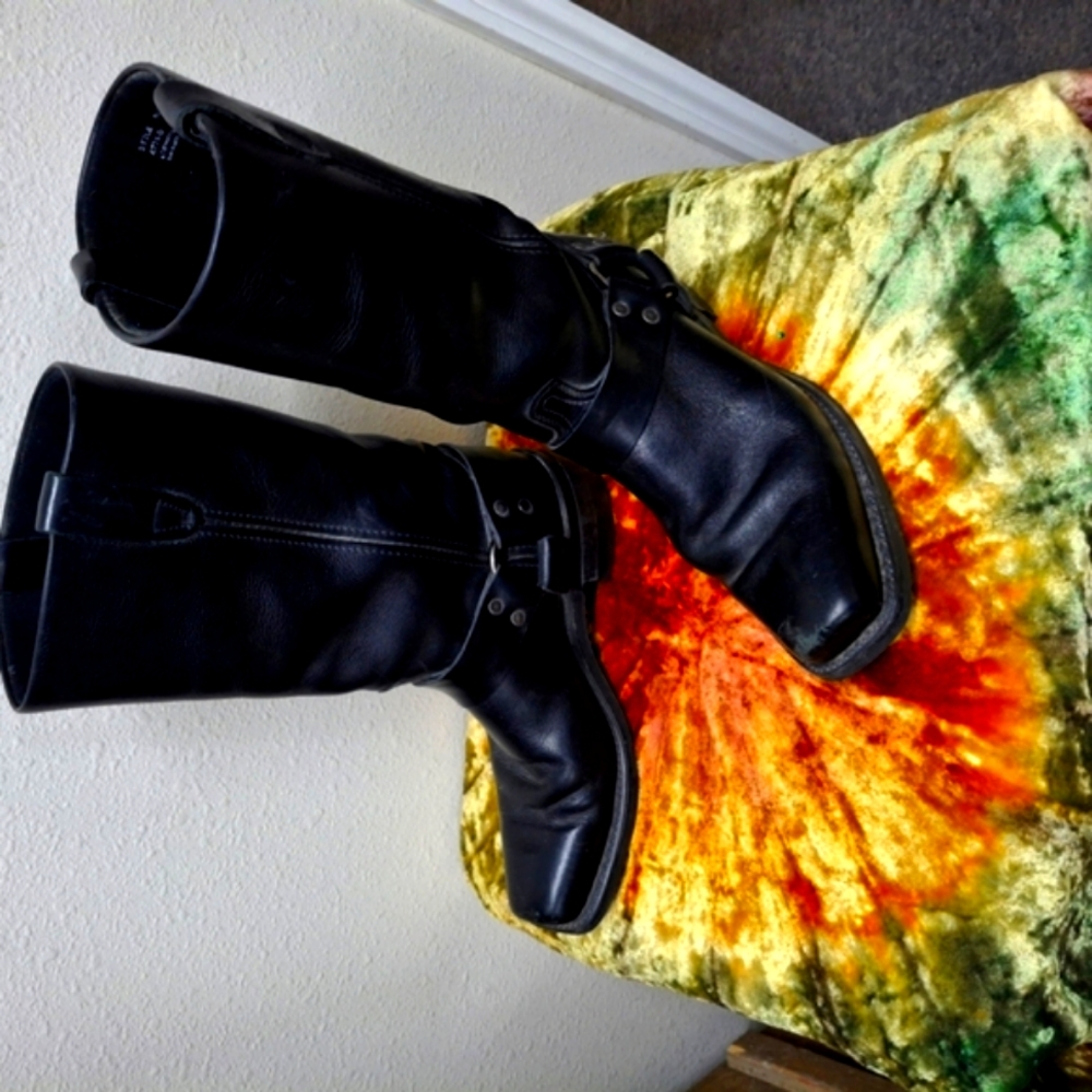 Men's Black Leather Boots Size 9